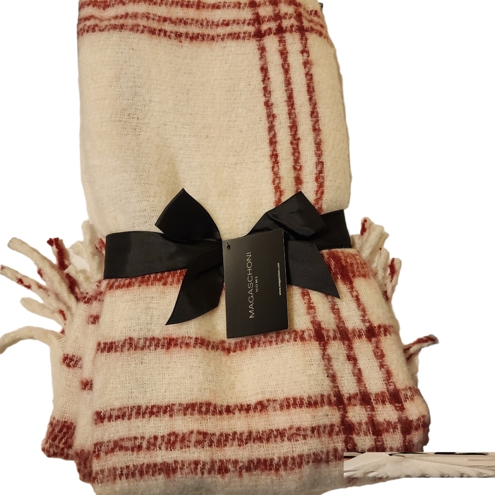 Magaschoni Faux Mohair Fringed Throw Blanket Red White NWT 50 x 60
